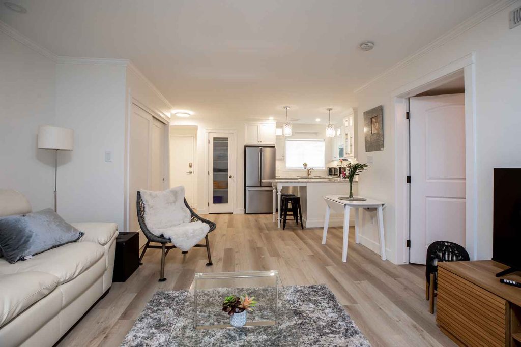 429 23 St S Furnished 1
