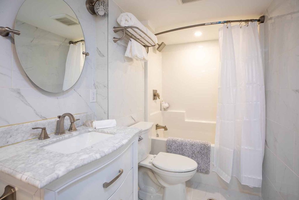 429 23 St S Furnished 4